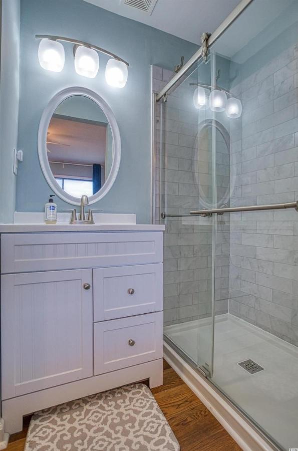 Beautiful Beachfront-Oceanfront First Floor 2Br 2Ba Condo In Cherry Grove, North Myrtle Beach! Renovated With A Fully Equipped Kitchen, 3 Separate Beds, Pool, Private Patio & Steps To The Sand! ภายนอก รูปภาพ