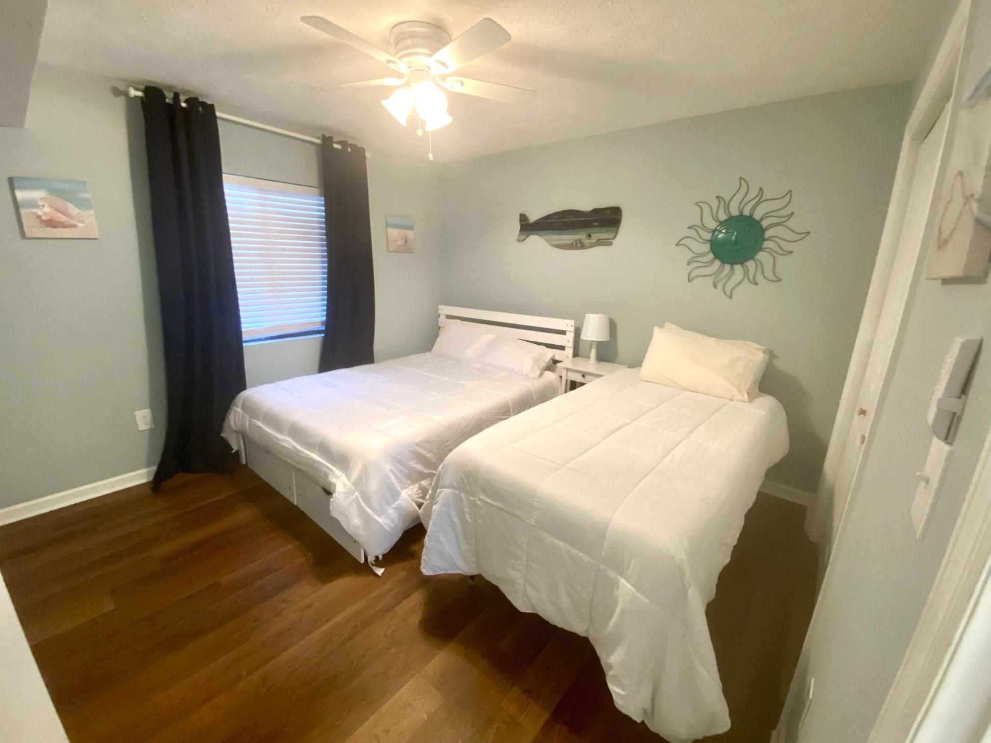 Beautiful Beachfront-Oceanfront First Floor 2Br 2Ba Condo In Cherry Grove, North Myrtle Beach! Renovated With A Fully Equipped Kitchen, 3 Separate Beds, Pool, Private Patio & Steps To The Sand! ภายนอก รูปภาพ